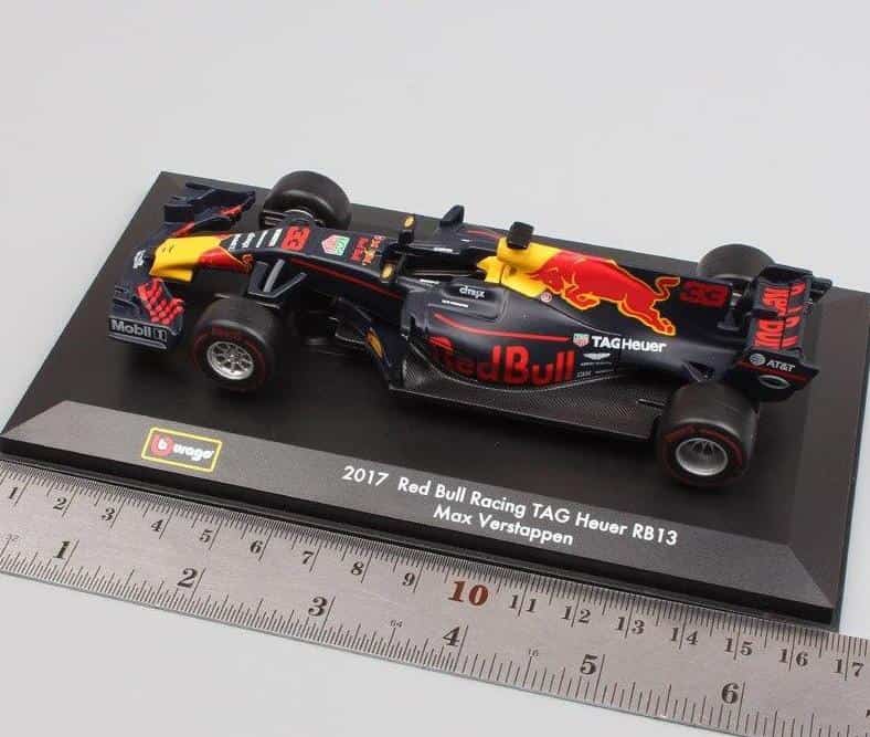Coches Miniatura F1 Red Bull Rb13 M.Verstappen (1:32)